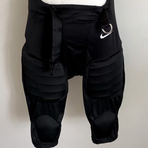 YOUTH SMALL NIKE FOOTBALL PANTS + YOUTH NIKE HAND WARMER